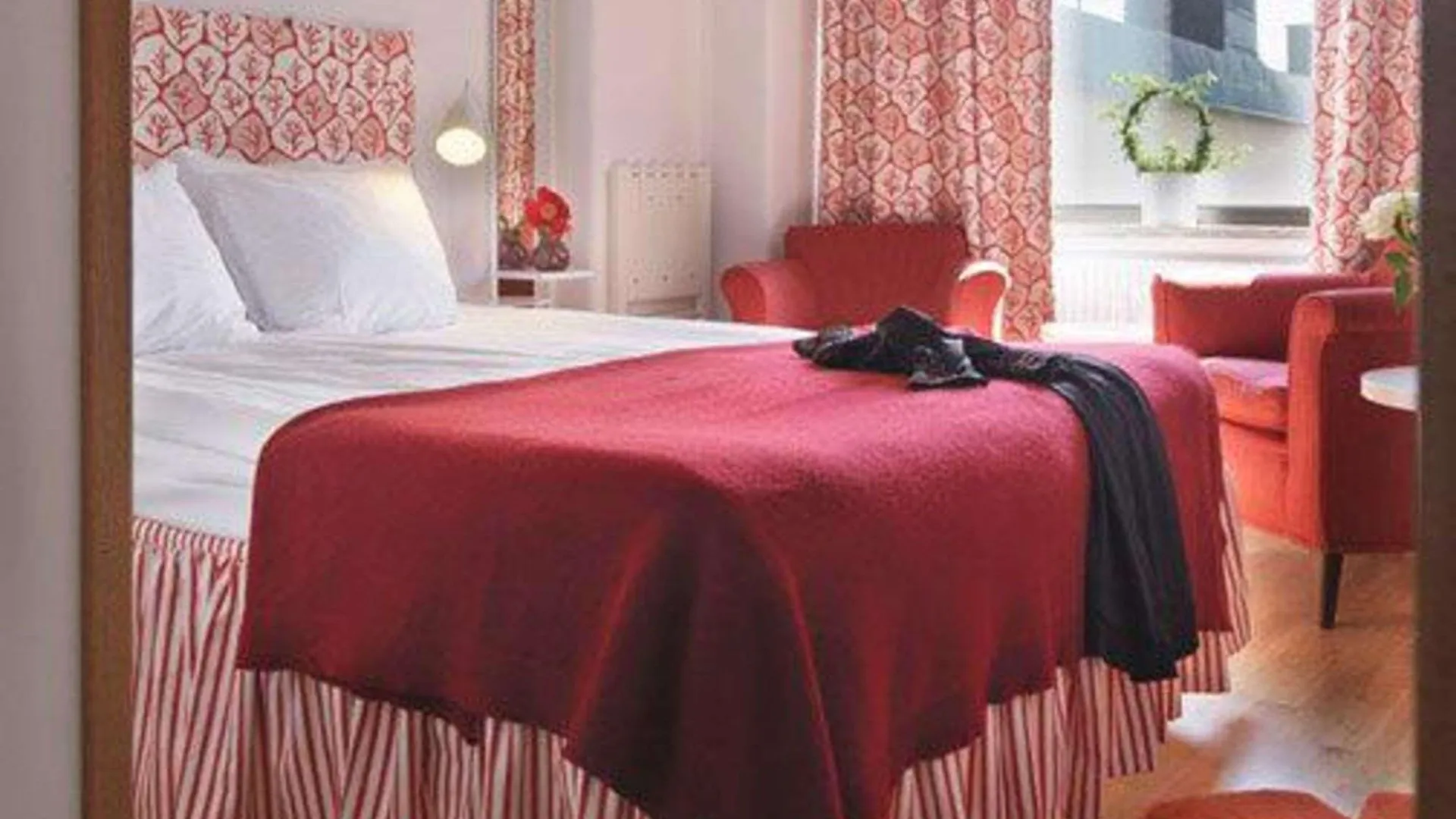 Home Hotel Wellington Stockholm 4*,  Sweden