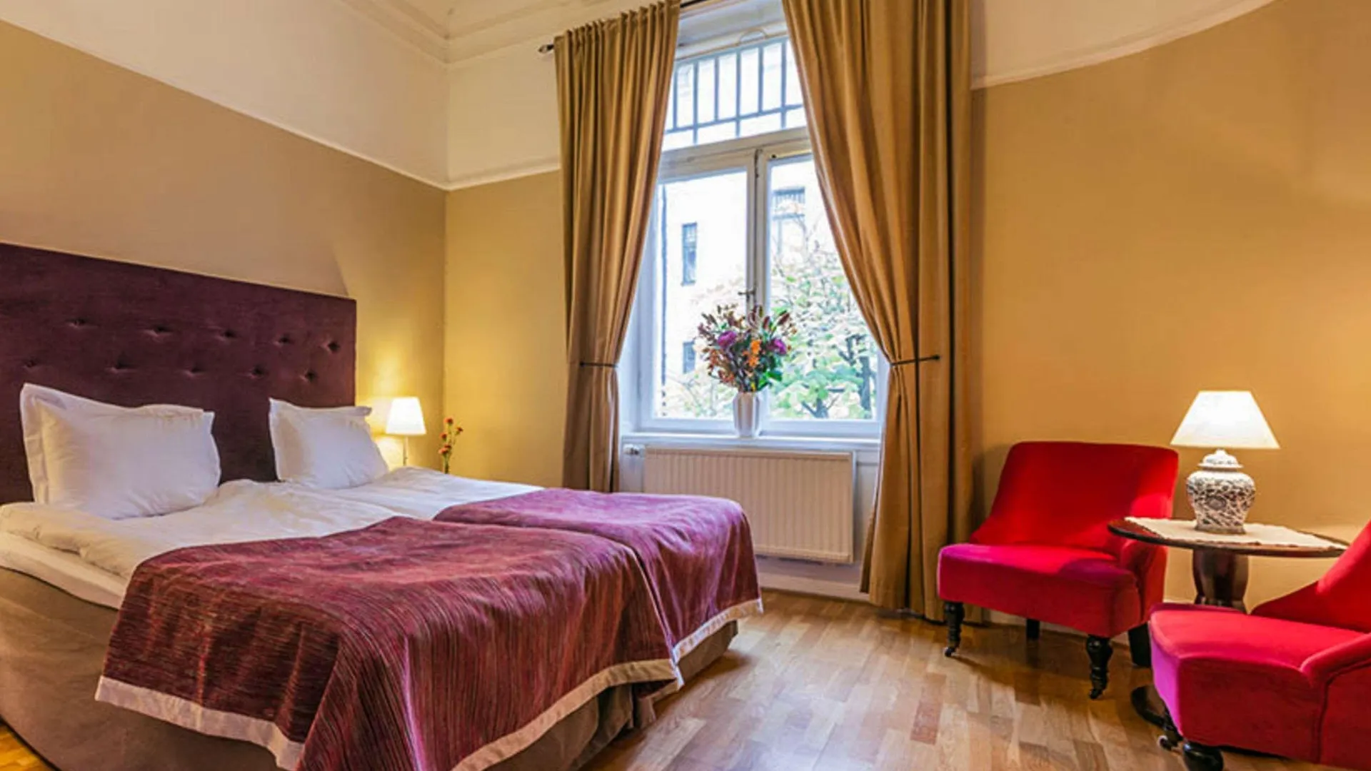 Home Hotel Wellington Stockholm 4*,