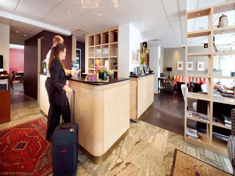 Home Hotel Wellington Stockholm 4*,