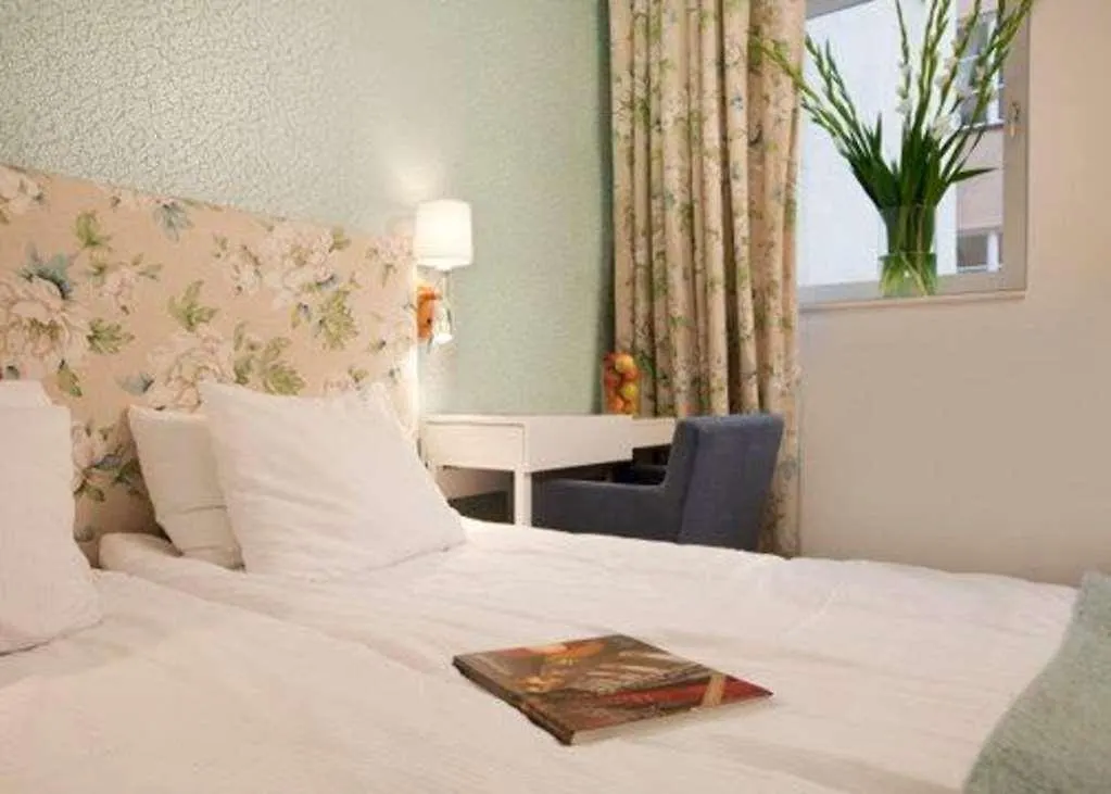 Home Hotel Wellington Стокгольм